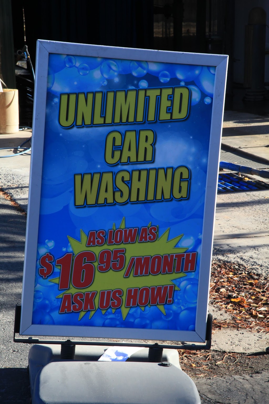 Crossroads Car Wash | 11382 Deerfield Dr, Truckee, CA 96161, USA | Phone: (530) 587-5751