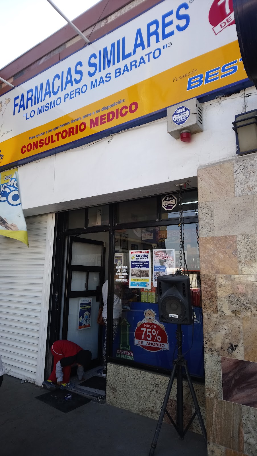 Farmacia Tijuana 42 | Del Abeto 13002, UrbiVilla Del Prado II, Seccion, 22170 Tijuana, B.C., Mexico | Phone: 664 216 8196