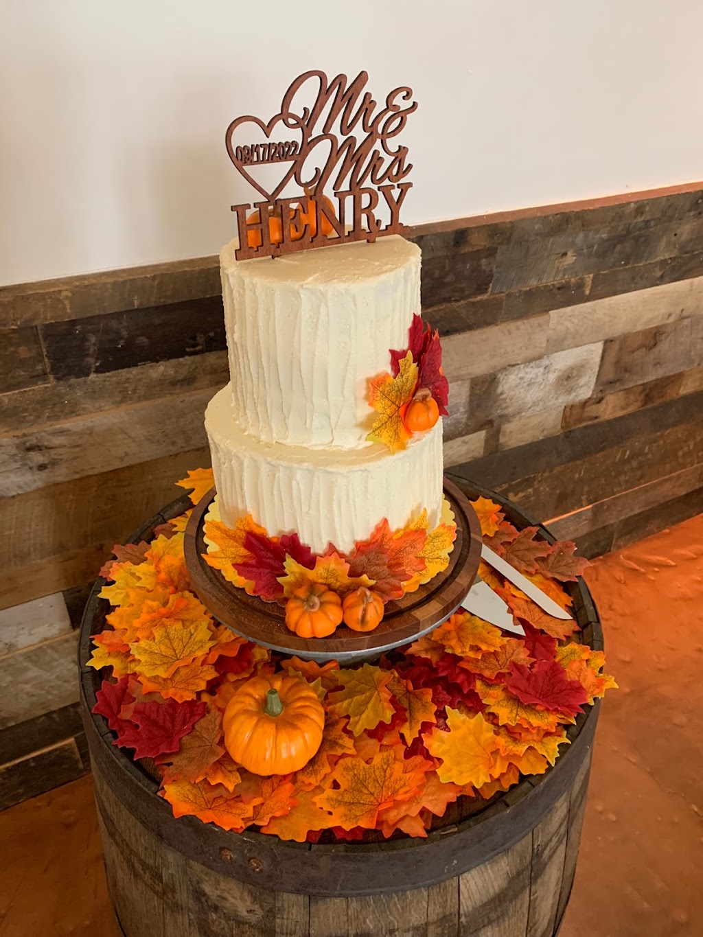 Clearcreek Cakes & Bakes | 5210 Sand Hill Rd, Amanda, OH 43102, USA | Phone: (740) 969-2253