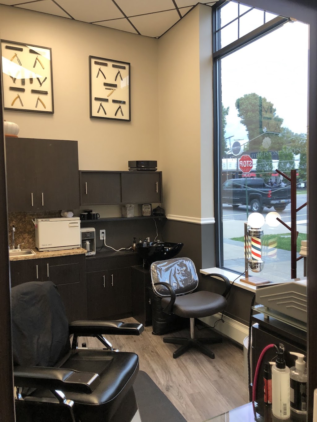 The Barber on Main st | 133 W Main St STE 206 - Studio 608, Northville, MI 48167, USA | Phone: (734) 373-3188