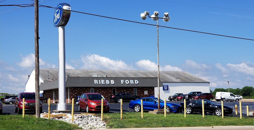 Riess Ford Sales, Inc. | 768 IL-13, Marissa, IL 62257, USA | Phone: (833) 809-8018