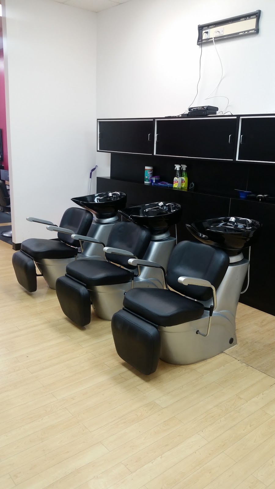 Perfect Reflectionz Salon | 5484 St Barnabas Rd, Oxon Hill, MD 20745, USA | Phone: (301) 894-1759