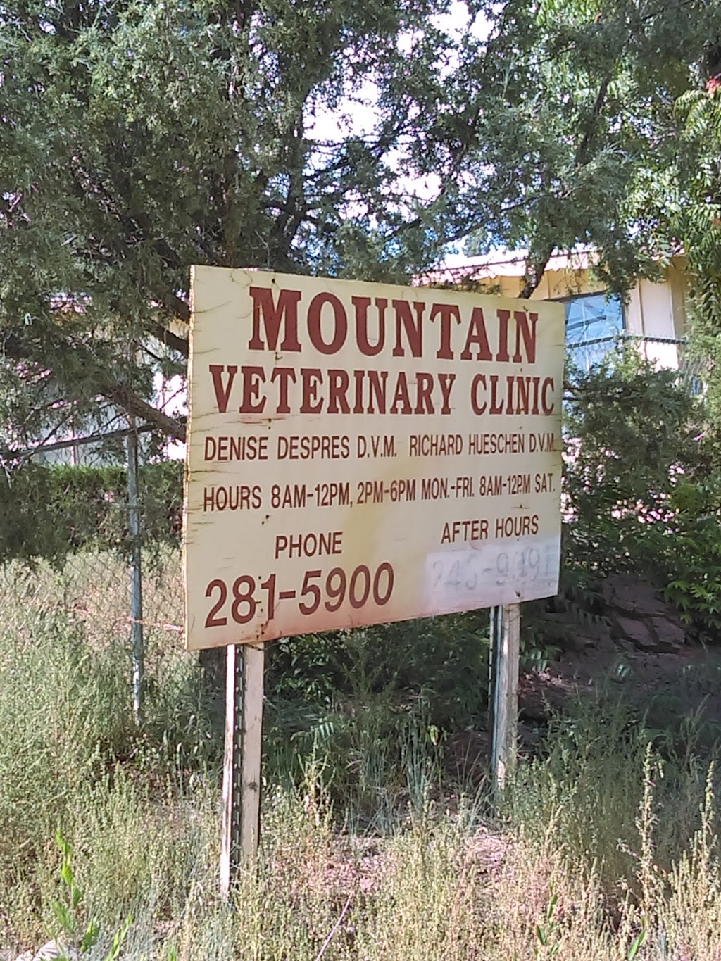 Mountain Veterinary Clinic | 2 Corte De Canoncito, Cedar Crest, NM 87008 | Phone: (505) 281-5900