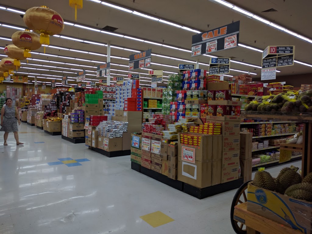 Hoa Binh Garden Grove Supermarket | 13922 Brookhurst St, Garden Grove, CA 92843, USA | Phone: (714) 534-8899