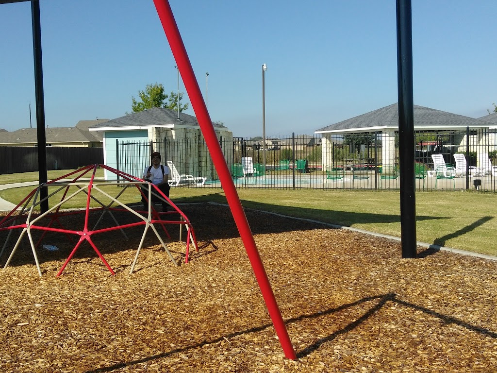 Glenwood Splash Pad | 101 Fishbaugh Ln, Hutto, TX 78634, USA | Phone: (512) 759-4000