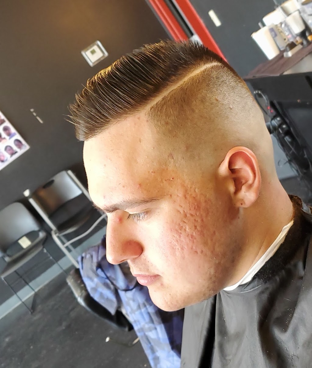 Misters Barber & Beauty | 317 Market Pl, Fairview Heights, IL 62208, USA | Phone: (618) 394-8618