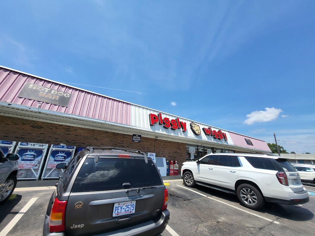 Piggly Wiggly | 12536 Sanford St, Bailey, NC 27807, USA | Phone: (252) 235-3261