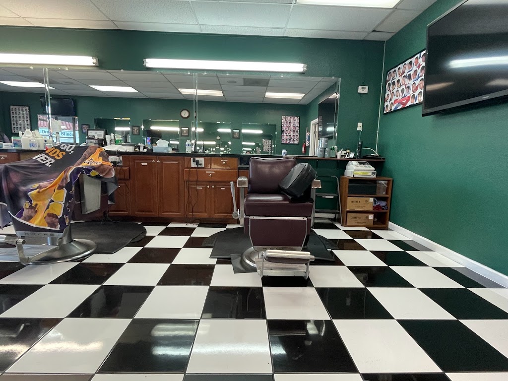 Romeros Barber Shop | 22940 Lyons Ave, Newhall, CA 91321, USA | Phone: (661) 799-9124