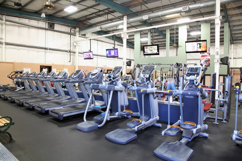 Club Fit | 365 S Redwood St, Canby, OR 97013, USA | Phone: (503) 266-6166