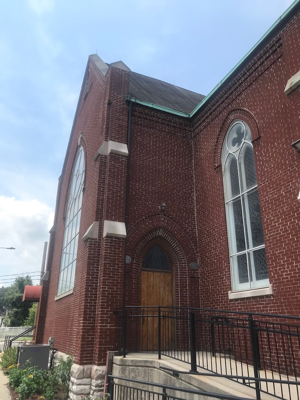St Mary Catholic Church | 1706 W Main St, Belleville, IL 62226, USA | Phone: (618) 233-2391
