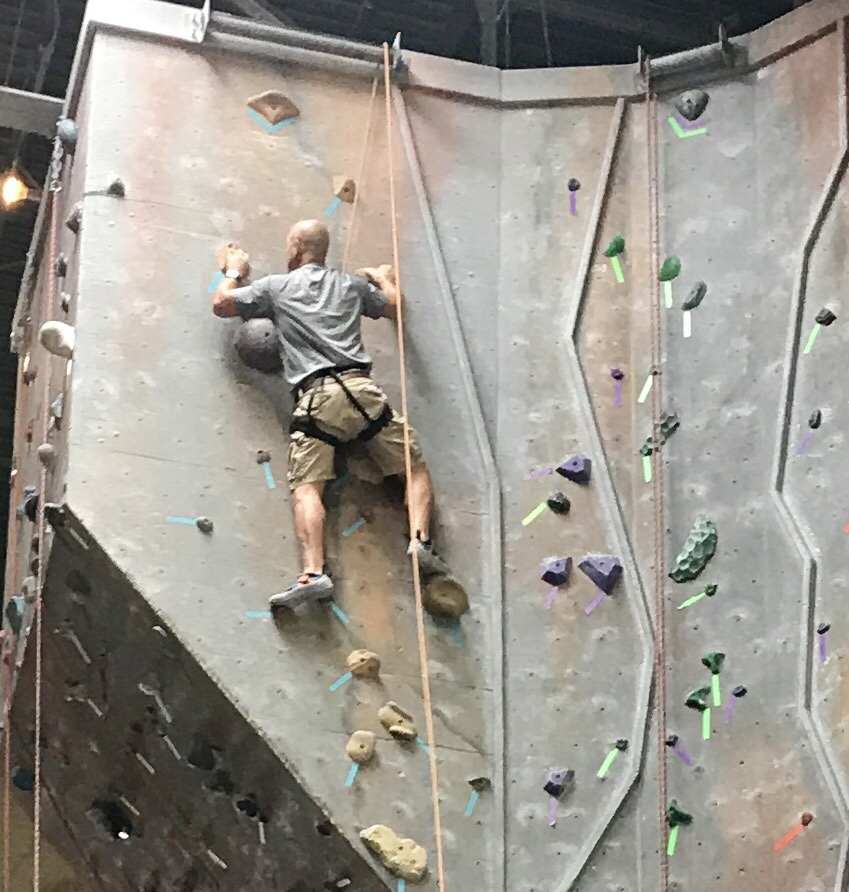 RockQuest Climbing Center | 3475 E Kemper Rd, Cincinnati, OH 45241, USA | Phone: (513) 733-0123