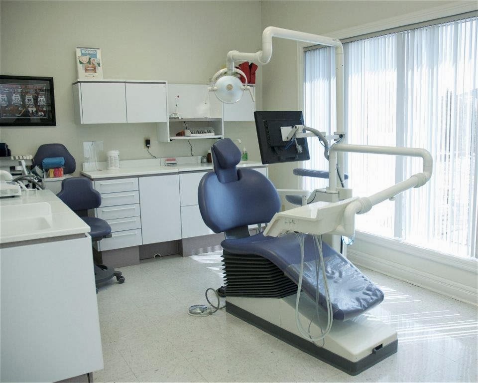 Fort Malden Dentistry | 201 Crownridge Blvd, Amherstburg, ON N9V 3W3, Canada | Phone: (519) 736-5295