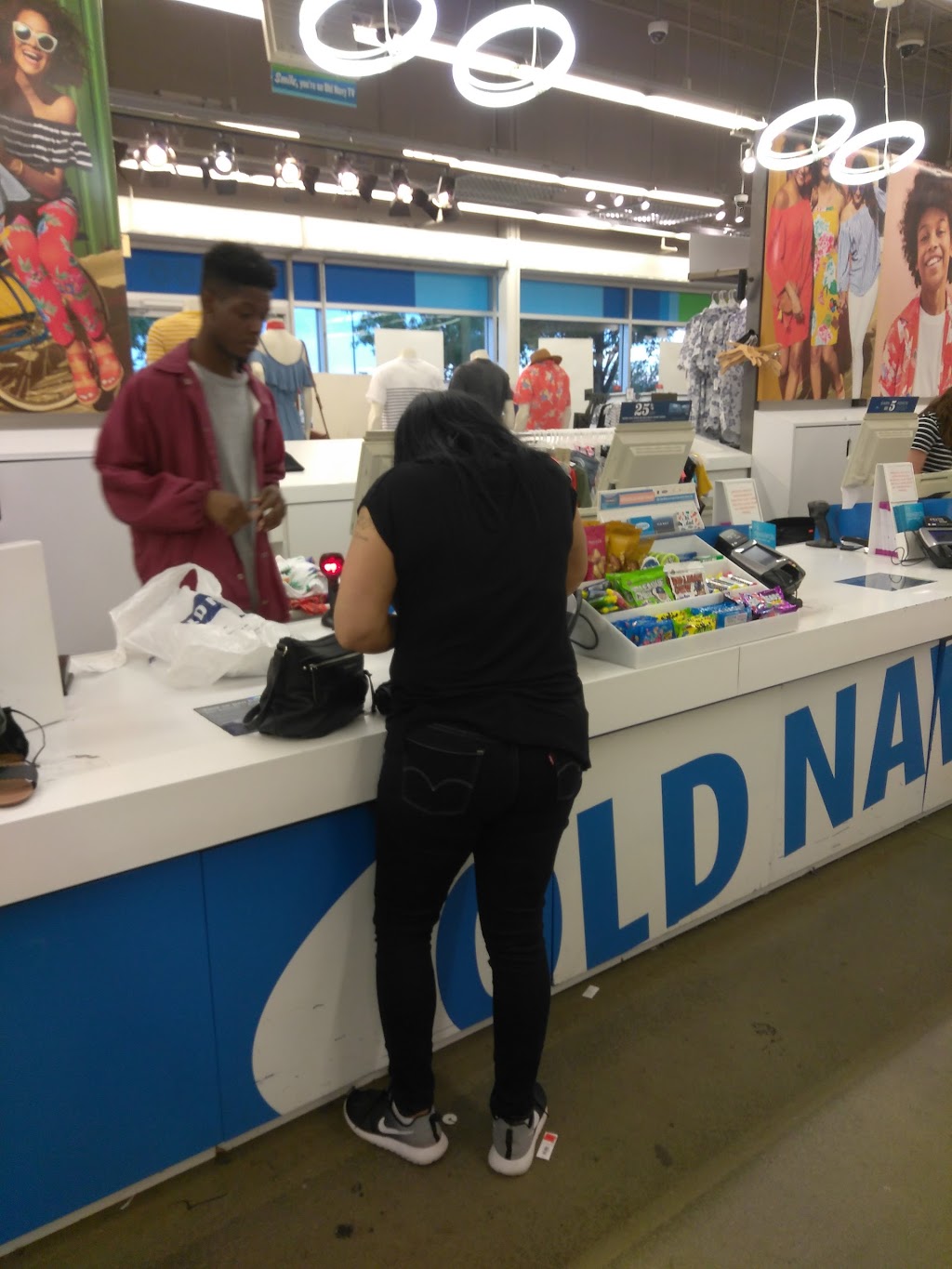 Old Navy | 5900 Poyner Anchor Ln Suite 5900, Raleigh, NC 27616, USA | Phone: (919) 200-6475