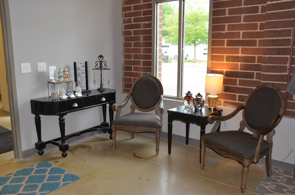 Allure Salon & Spa | 1214 13th Ave, Grafton, WI 53024, USA | Phone: (262) 377-3901