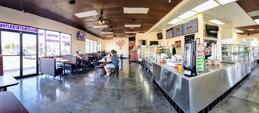 Glee Donuts & Burgers | 3024 W Ball Rd ste a, Anaheim, CA 92804, USA | Phone: (714) 816-5777