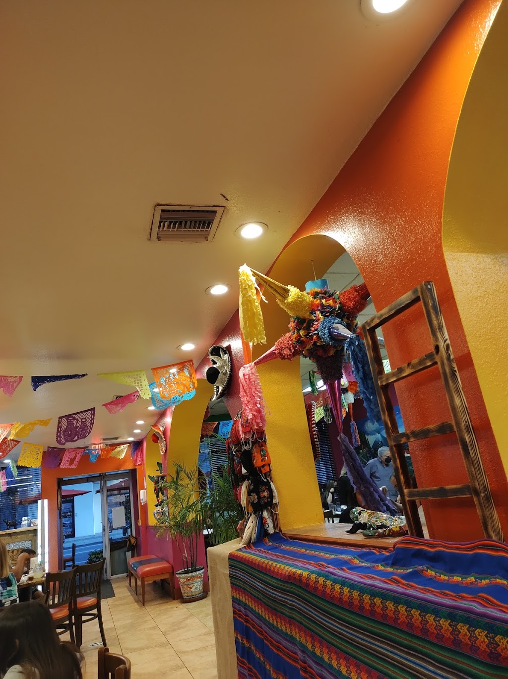 Mi Rinconcito Mexicano | 1961 SW 8th St, Miami, FL 33135, USA | Phone: (305) 644-4015