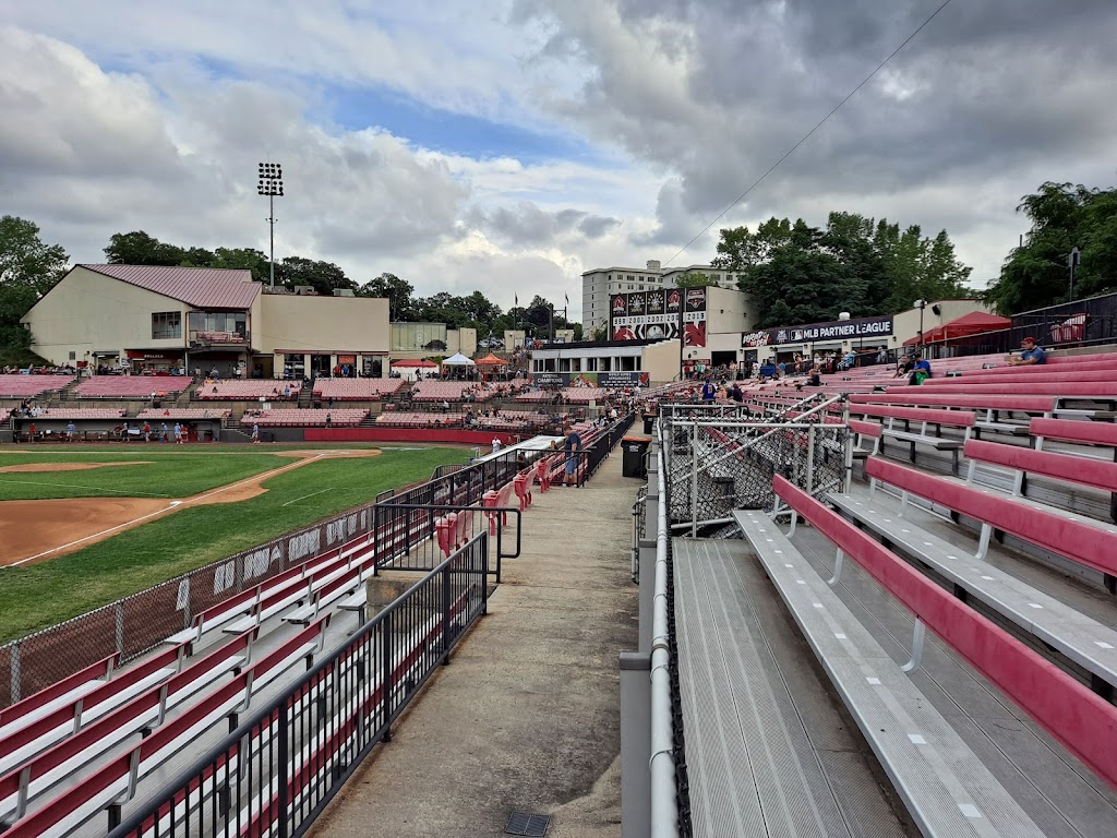 Yogi Berra Stadium & Museum - 27 Clove Rd