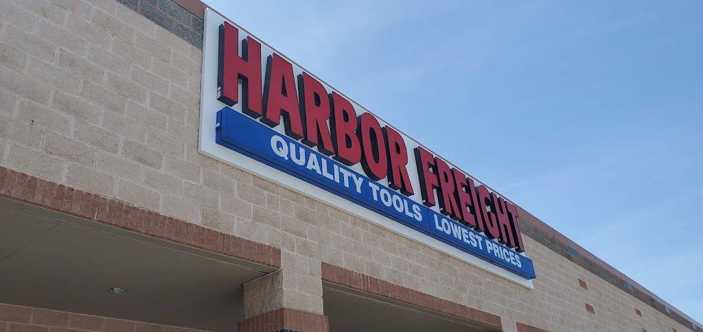 Harbor Freight Tools | 18990 US-441, Mt Dora, FL 32757, USA | Phone: (352) 383-4026