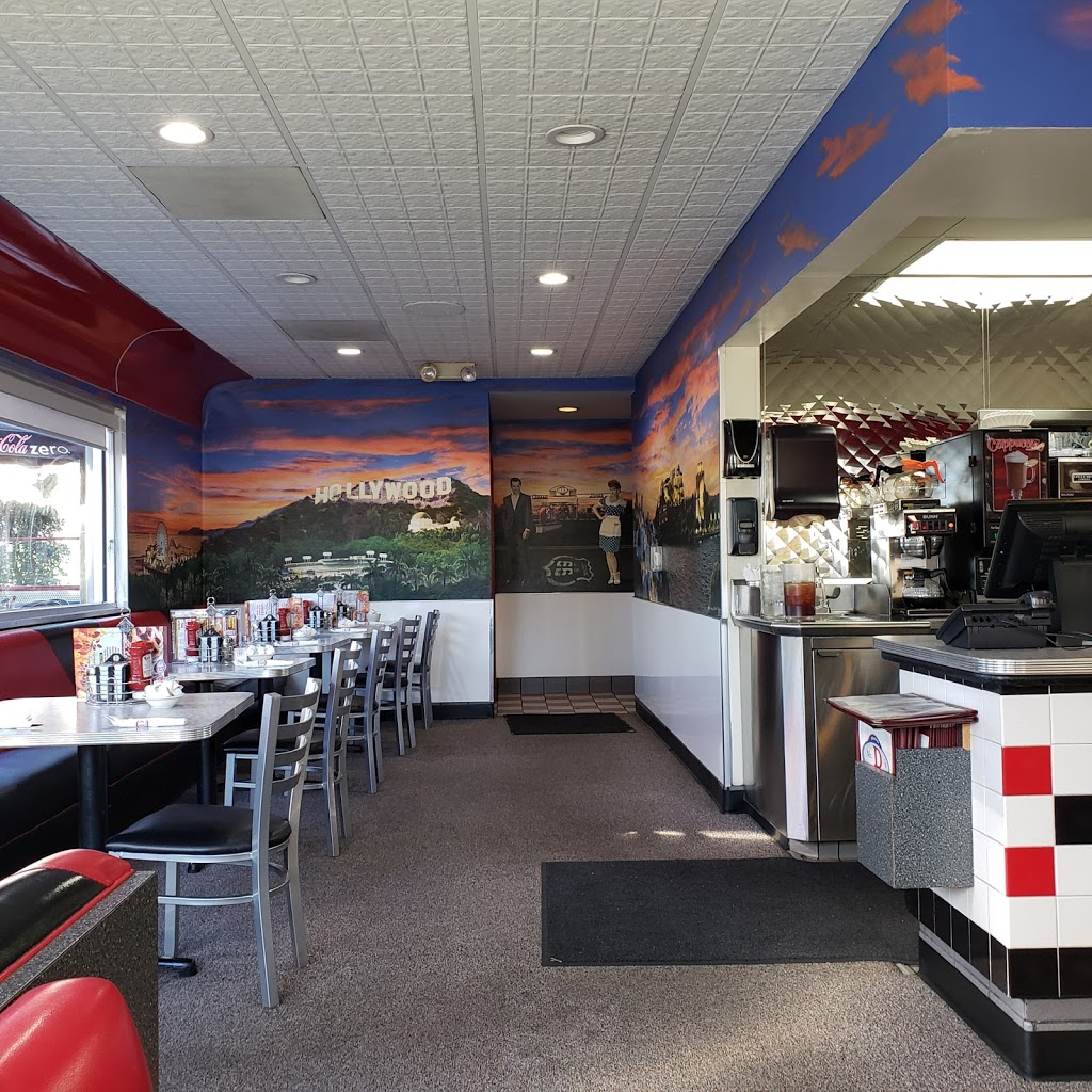 Mr. Ds Diner | 919 Foothill Blvd, La Verne, CA 91750, USA | Phone: (909) 593-0111