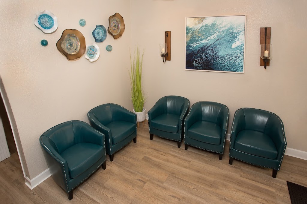 Venice Village Chiropractic Clinic | 4140 Woodmere Park Blvd #2, Venice, FL 34293, USA | Phone: (941) 497-7424