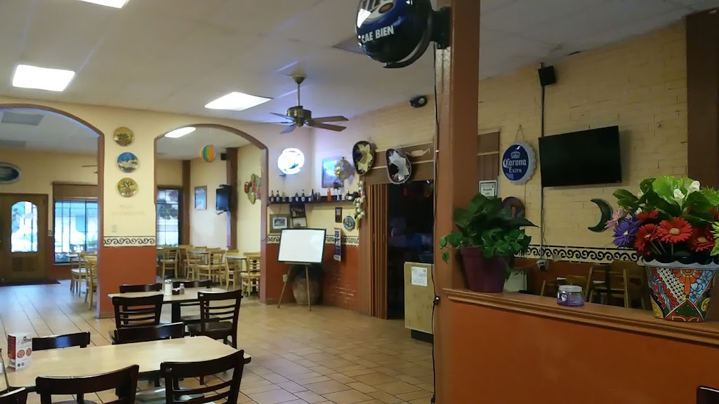 El Maguey Restaurant | 111 S Main St, Elgin, TX 78621, USA | Phone: (512) 285-4306