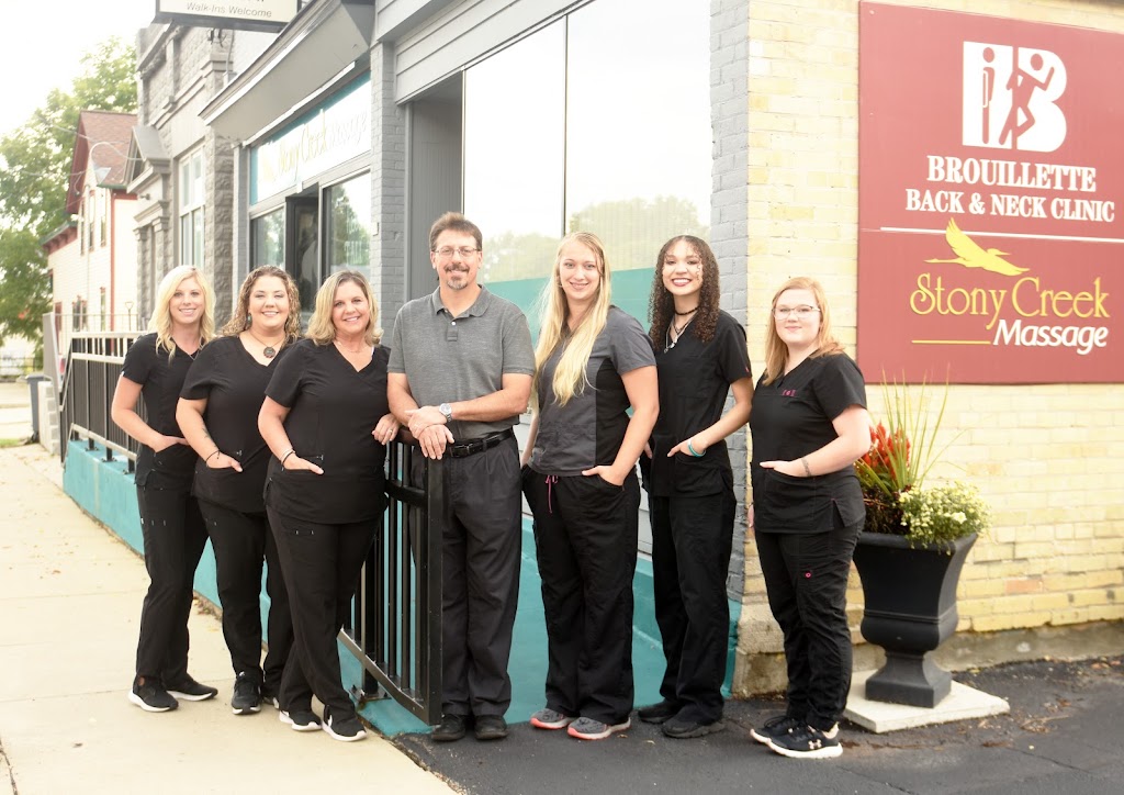 Brouillette Back & Neck Clinic | 511 Fredonia Ave, Fredonia, WI 53021, USA | Phone: (262) 692-6747