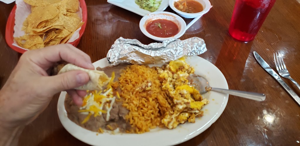 Arroyos Mexican Restaurant | Whitewright | 120 W Grand St, Whitewright, TX 75491, USA | Phone: (430) 703-4017