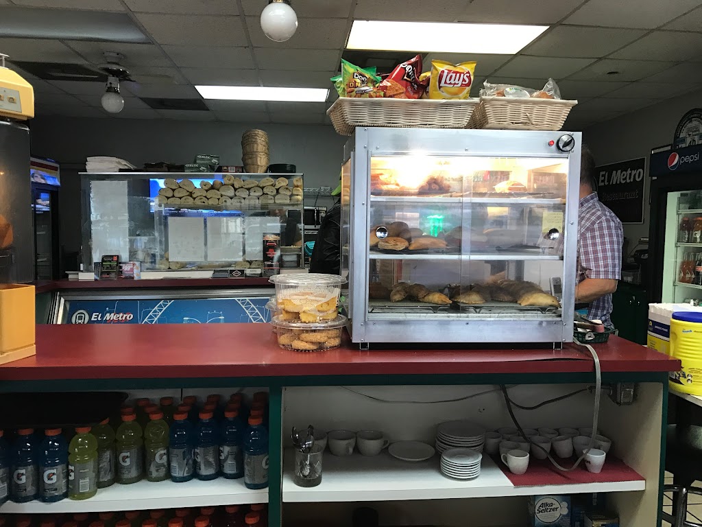 El Metro Restaurant | 5355 NW 72nd Ave, Miami, FL 33166, USA | Phone: (305) 888-2830 El Metro Restaurant | 5355 NW 72nd Ave, Miami, FL 33166, USA | Phone: (305) 888-2830