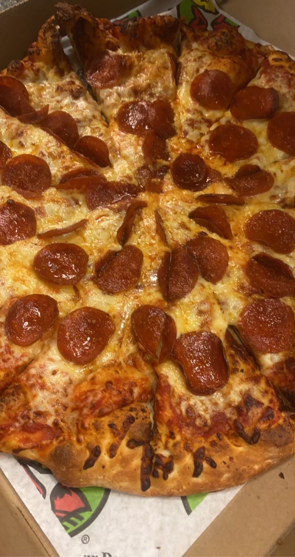 Foxs Pizza Den | 76 Greensburg St, Delmont, PA 15626, USA | Phone: (724) 468-3300