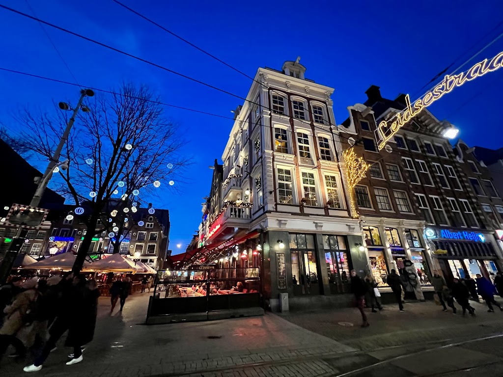 Le Pub | Leidseplein 2, 1017 PT Amsterdam, Netherlands | Phone: 020 620 9077