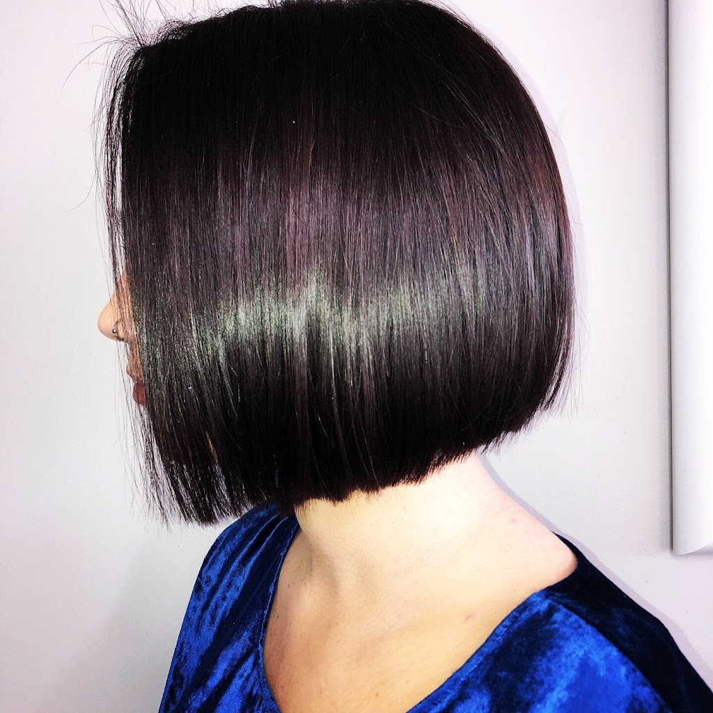 Salon Fringe | 180 Broadway, Amityville, NY 11701, USA | Phone: (631) 991-3180