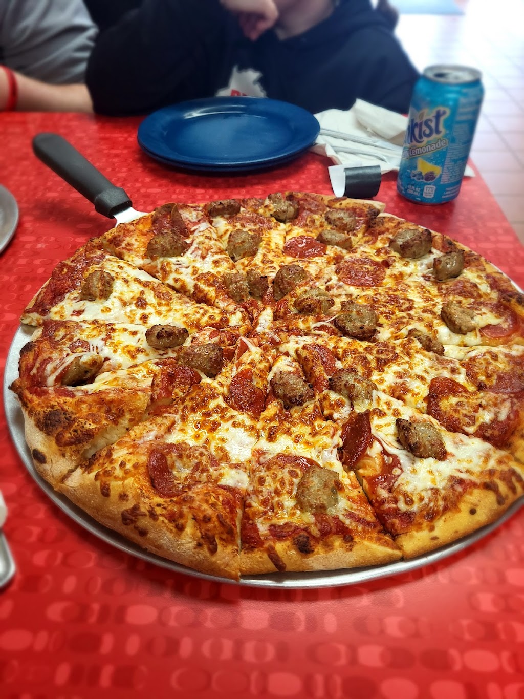 Spinners Pizza | 2125 McComb Rd STE 110, Stoughton, WI 53589, USA | Phone: (608) 205-6438