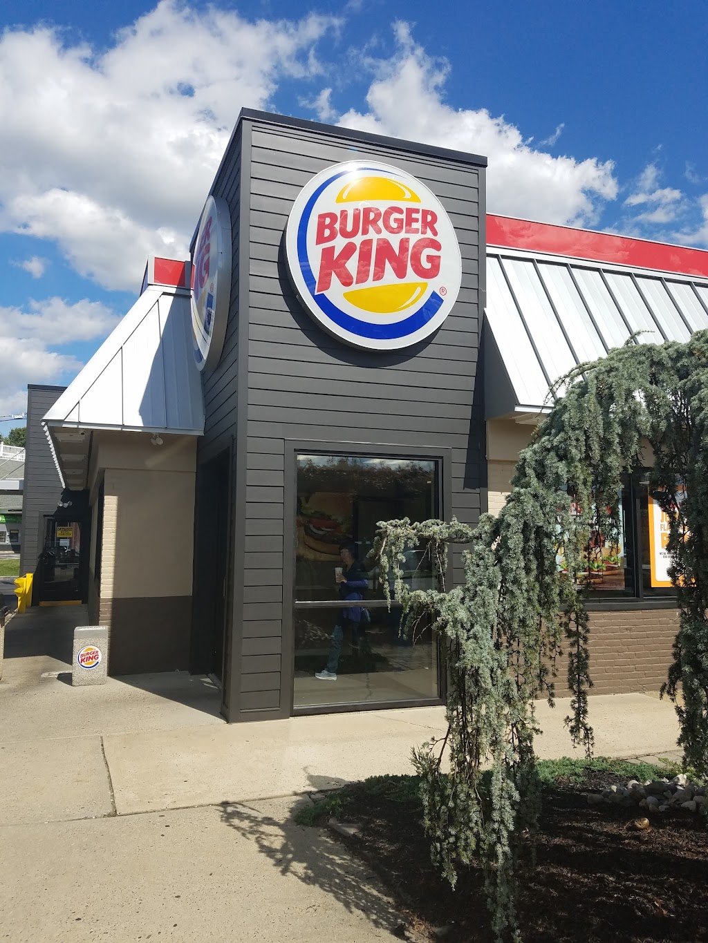 Burger King | 3267 US-9, Freehold Township, NJ 07728, USA | Phone: (732) 431-8997
