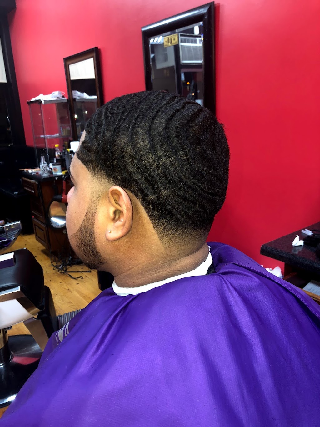 3 Golpes barbershop #1 | 153 North Ave, New Rochelle, NY 10801, USA | Phone: (914) 740-5981