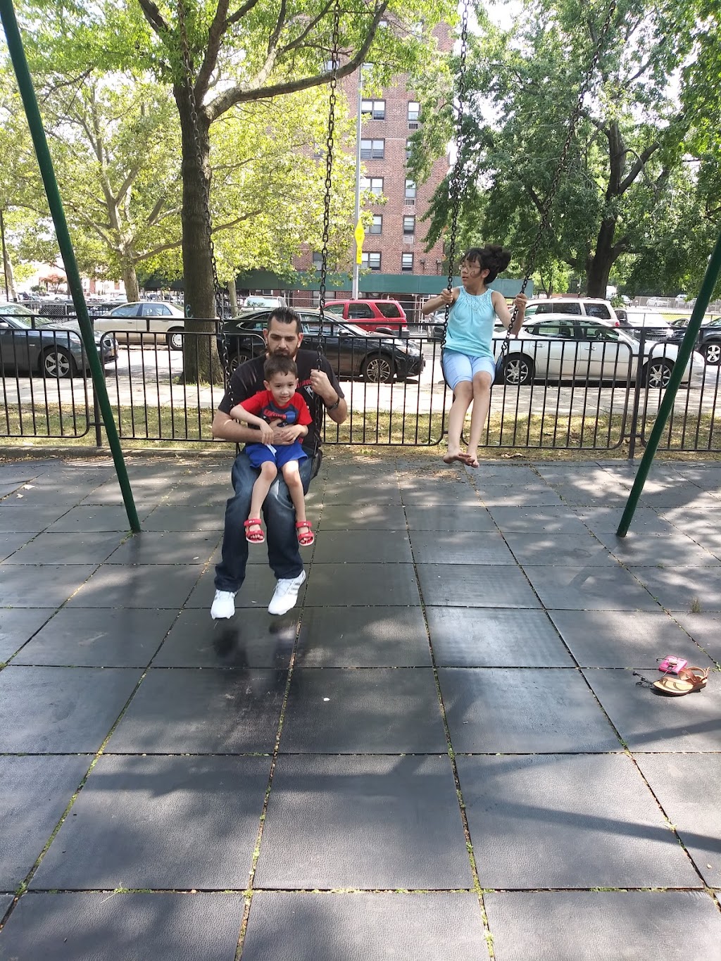Colucci Playground | Hutchinson River Pkwy. E. bet. Wilkinson Ave. and E. 197 St, Bronx, NY 10461, USA | Phone: (212) 639-9675