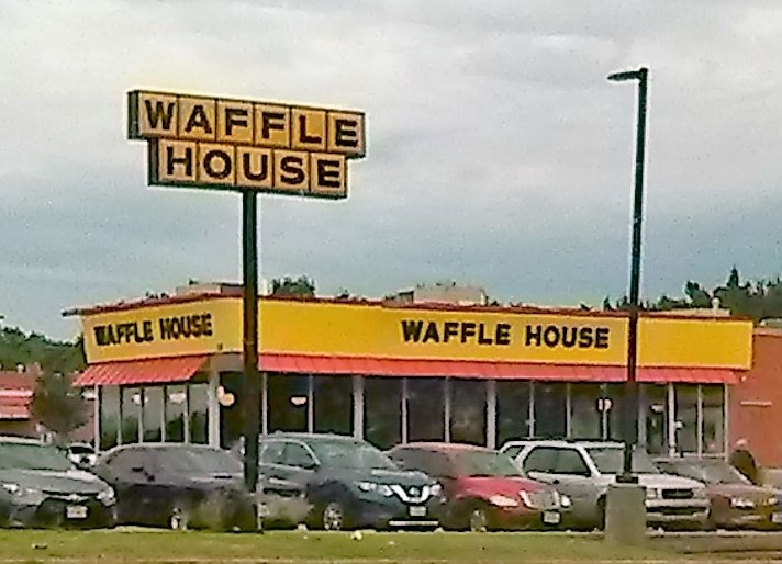 Waffle House | 3818 W Illinois Ave, Dallas, TX 75211, USA | Phone: (214) 467-1906
