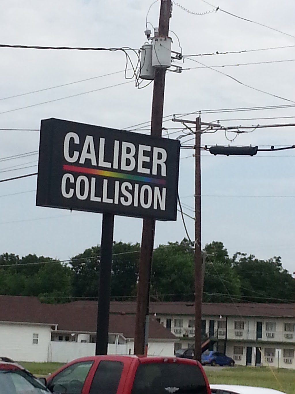 Caliber Collision | 926 W Division St, Arlington, TX 76012, USA | Phone: (817) 277-5291