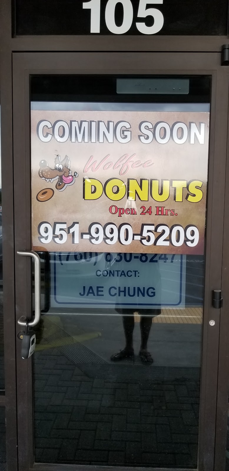 Wolfee donuts | 29101 Newport Rd, Menifee, CA 92584 | Phone: (951) 990-5209
