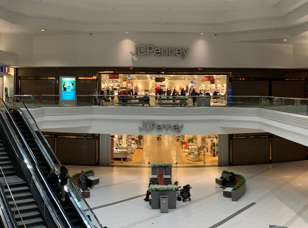 JCPenney | 3 Woodfield Mall, Schaumburg, IL 60173, USA | Phone: (847) 240-5000