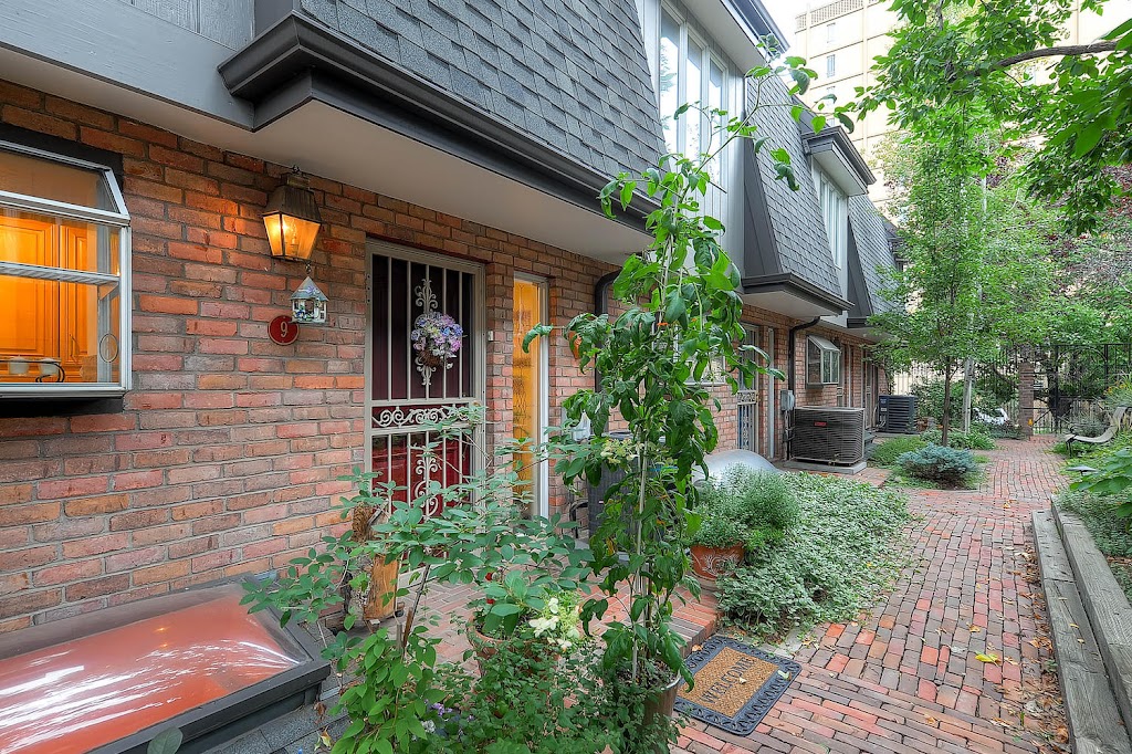 Justin W. Berry - Denver Real Estate Broker & Realtor | 1449 Pennsylvania St #5, Denver, CO 80203, USA | Phone: (303) 564-1889 Justin W. Berry - Denver Real Estate Broker & Realtor | 1449 Pennsylvania St #5, Denver, CO 80203, USA | Phone: (303) 564-1889