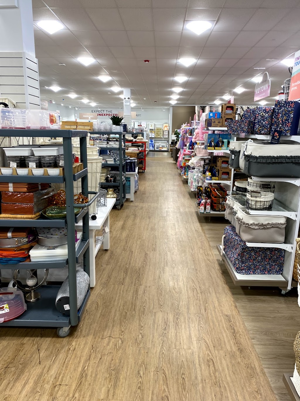 HomeGoods | 855 Central Park Ave, Scarsdale, NY 10583 | Phone: (914) 722-2513