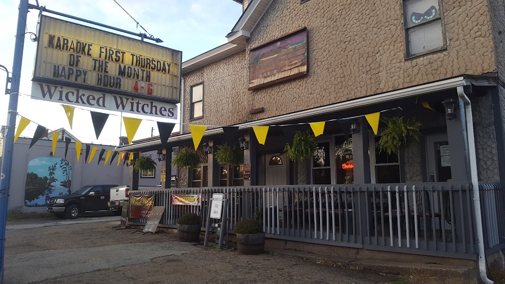 Wicked Witches Bar & Grill | 919 Freeport Rd, Cheswick, PA 15024, USA | Phone: (724) 275-7202