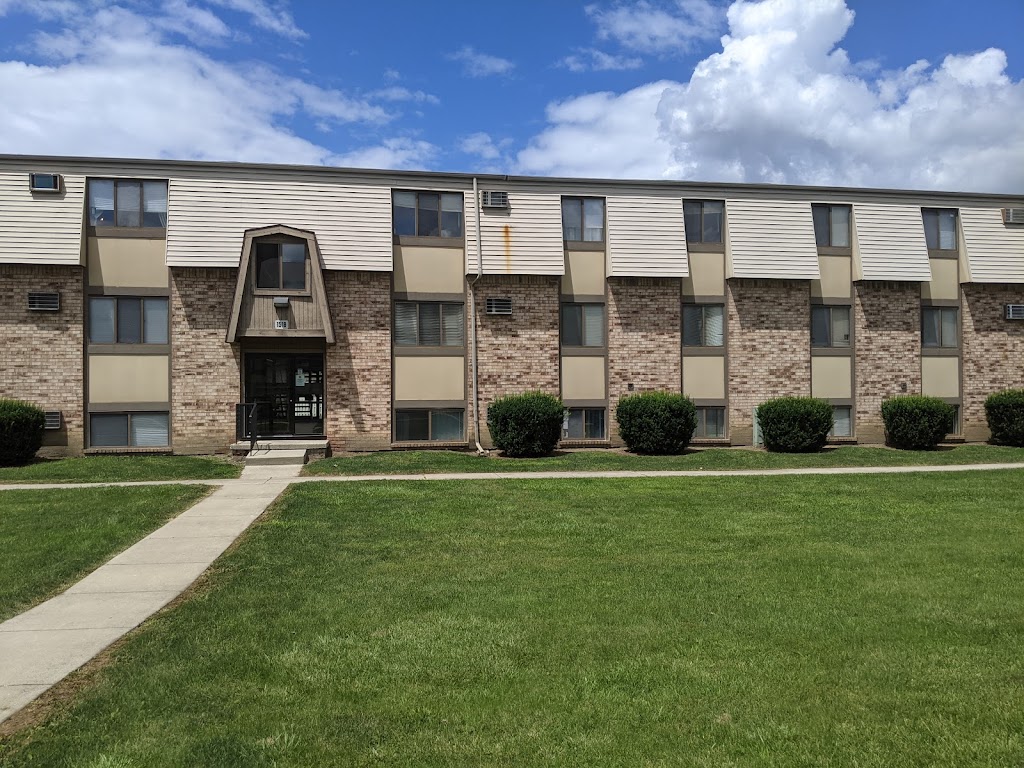 Ross Park Apartments | 1528 North St, Fremont, OH 43420, USA | Phone: (567) 998-4728