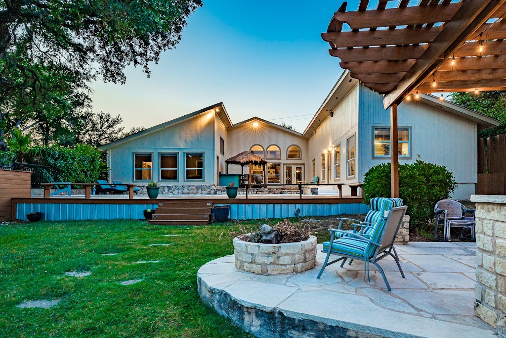 Hometown Charm Realty Group | 251 Goodnight Trail, Dripping Springs, TX 78620, USA | Phone: (512) 618-4966