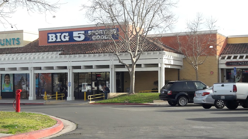 Big 5 Sporting Goods - Perris | 101 W Nuevo Rd, Perris, CA 92571, USA | Phone: (951) 657-5893