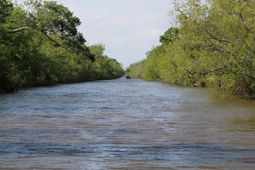 Ragin Cajun Airboat Tours | 10090 US-90, Luling, LA 70070, USA | Phone: (504) 436-8000