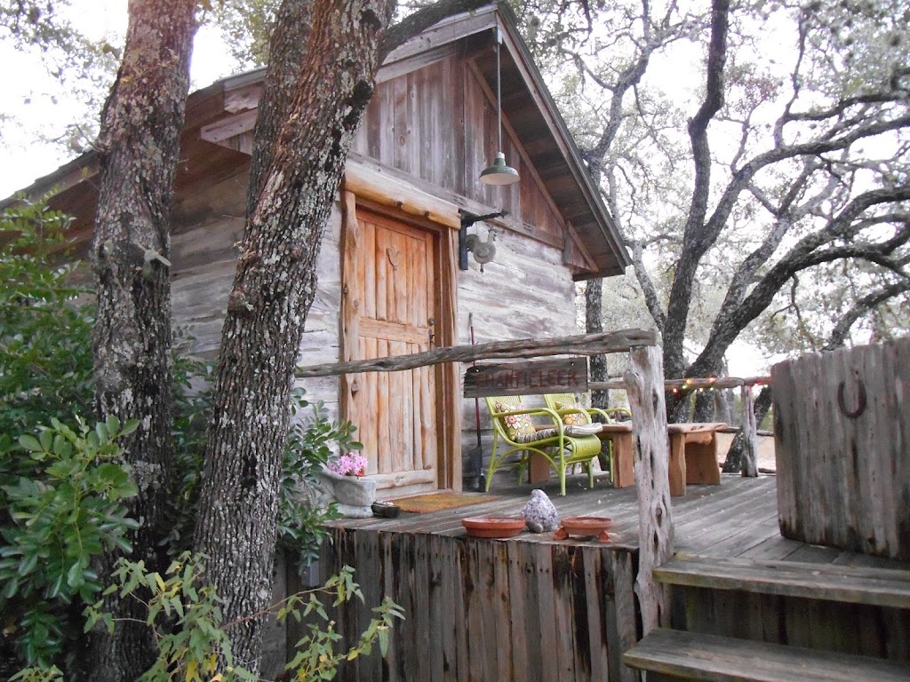 Chanticleer Log Cabin | 530 Lost Cove Dr, Spicewood, TX 78669, USA | Phone: (512) 626-6627