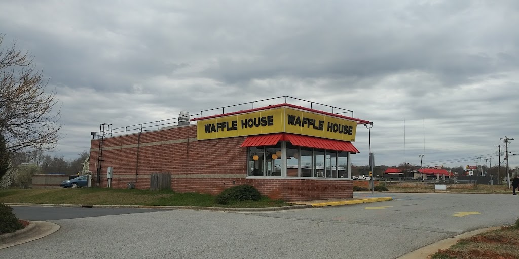 Waffle House | 809 High Point St, Randleman, NC 27317, USA | Phone: (336) 498-8914