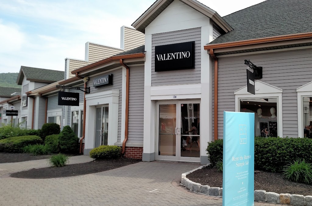 VALENTINO | 847 Adirondack Way, Central Valley, NY 10917, USA | Phone: (845) 928-0820