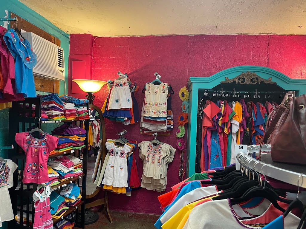 Chulitas | 13710 Ranch Rd 12, Wimberley, TX 78676, USA | Phone: (512) 940-6514